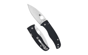 SPYDERCO BODACIOUS CF 3.63" BLK/SLV
